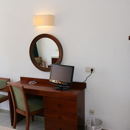 Hotel La Nina Cala Millor  Bilik gambar