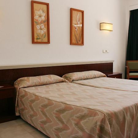 Hotel La Nina Cala Millor  Bilik gambar