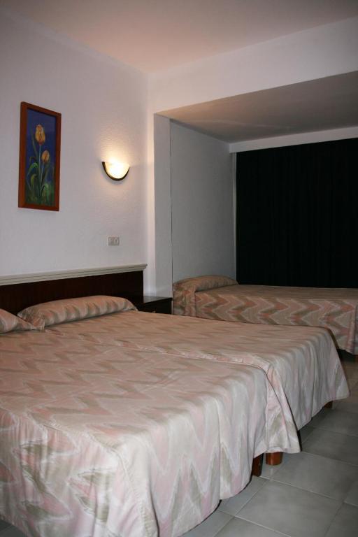 Hotel La Nina Cala Millor  Bilik gambar
