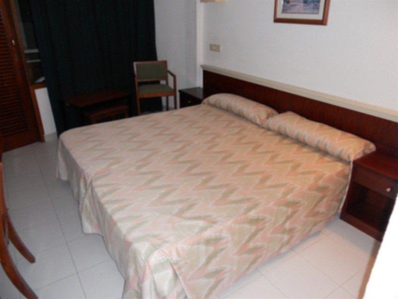 Hotel La Nina Cala Millor  Luaran gambar